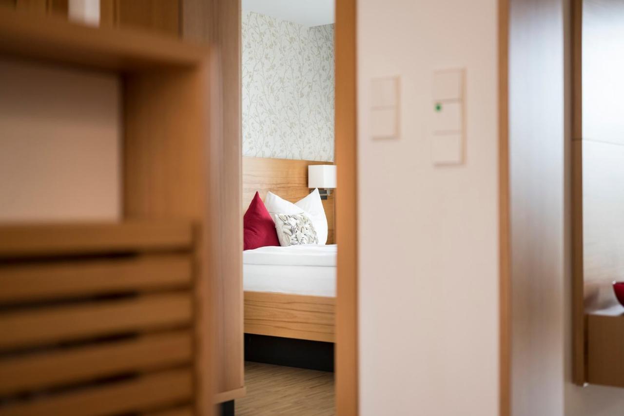 Appartementhotel Roehrenbach Имменштад-ам-Бодензее Экстерьер фото