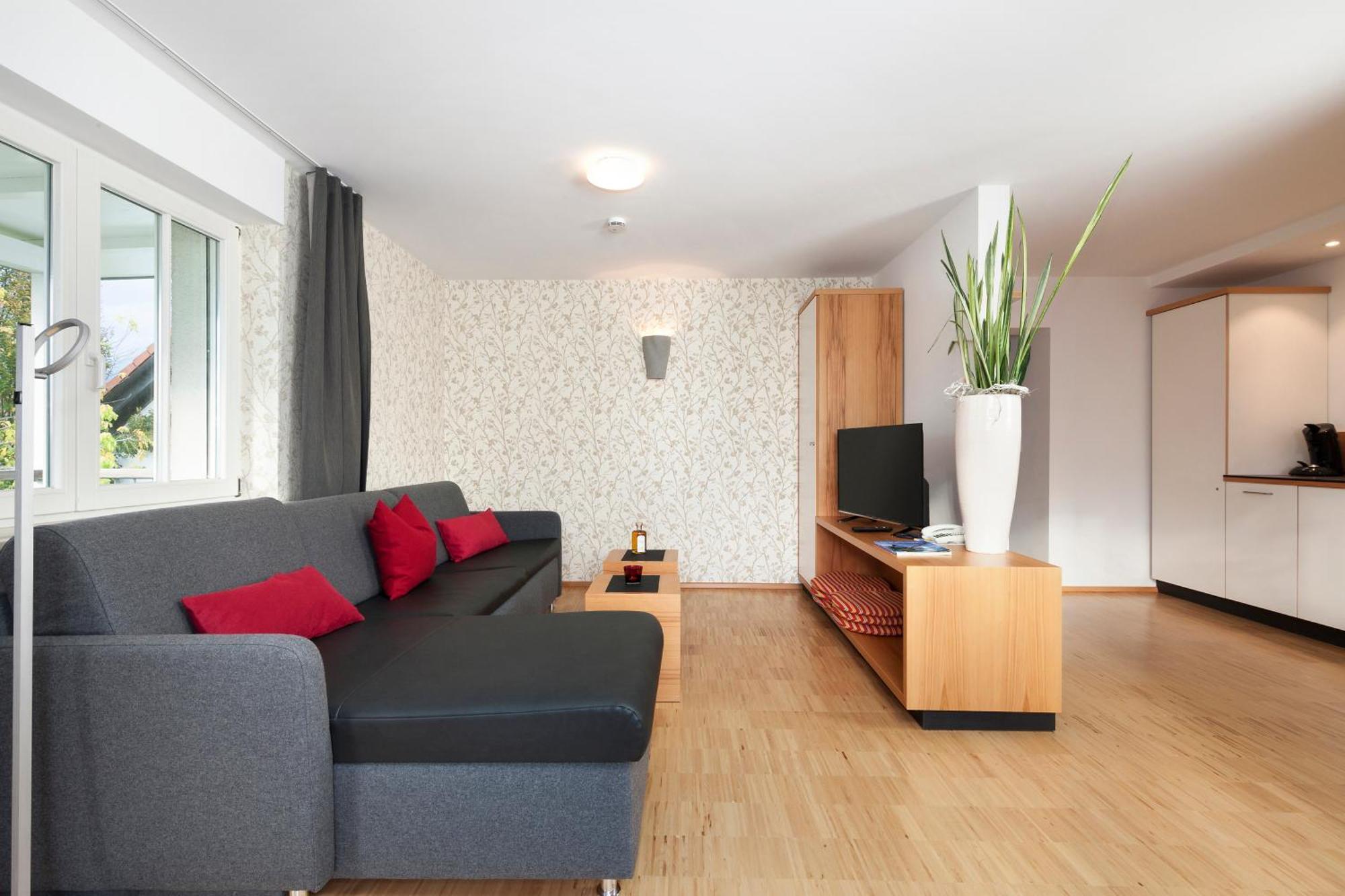 Appartementhotel Roehrenbach Имменштад-ам-Бодензее Экстерьер фото